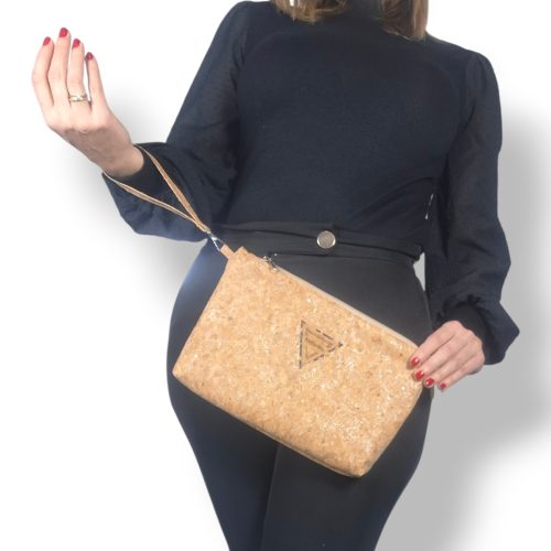 Χειροποίητο γυναικείο τσαντάκι χειρός clutch από φελλό με ασημί glitter Ανυφαντού