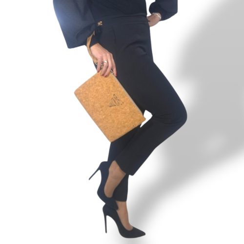 Χειροποίητο γυναικείο τσαντάκι χειρός clutch από φυσικό φελλό Ανυφαντού