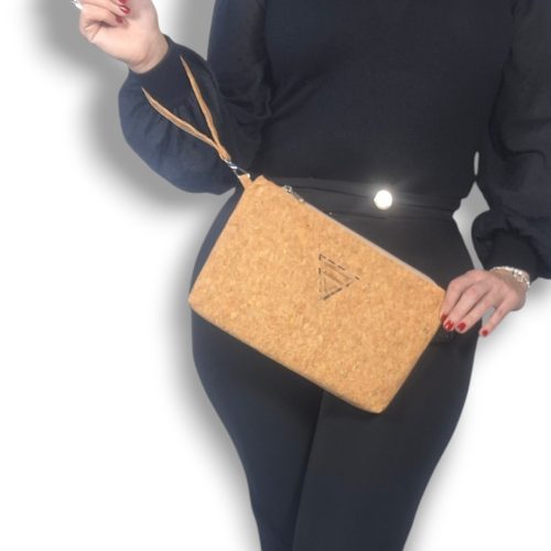 Χειροποίητο γυναικείο τσαντάκι χειρός clutch από φυσικό φελλό Ανυφαντού