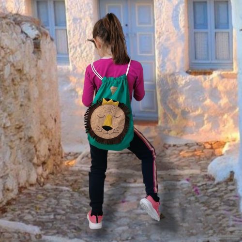 Χειροποίητο πράσινο βαμβακερό σακίδιο πλάτης με κορδόνια και σχέδιο λιοντάρι Anifantou