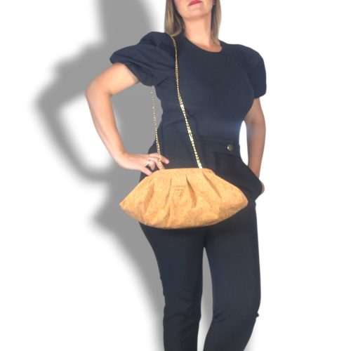 Χειροποίητη γυναικεία τσάντα ώμου Bucket Bag από φυσικό φελλό anifantou.