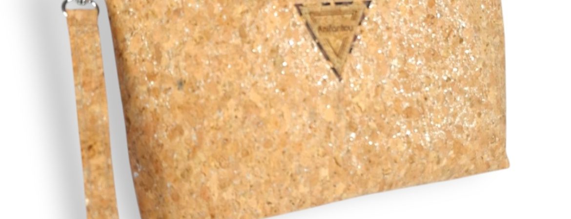 Χειροποίητο γυναικείο τσαντάκι χειρός clutch από φελλό με ασημί glitter Ανυφαντού